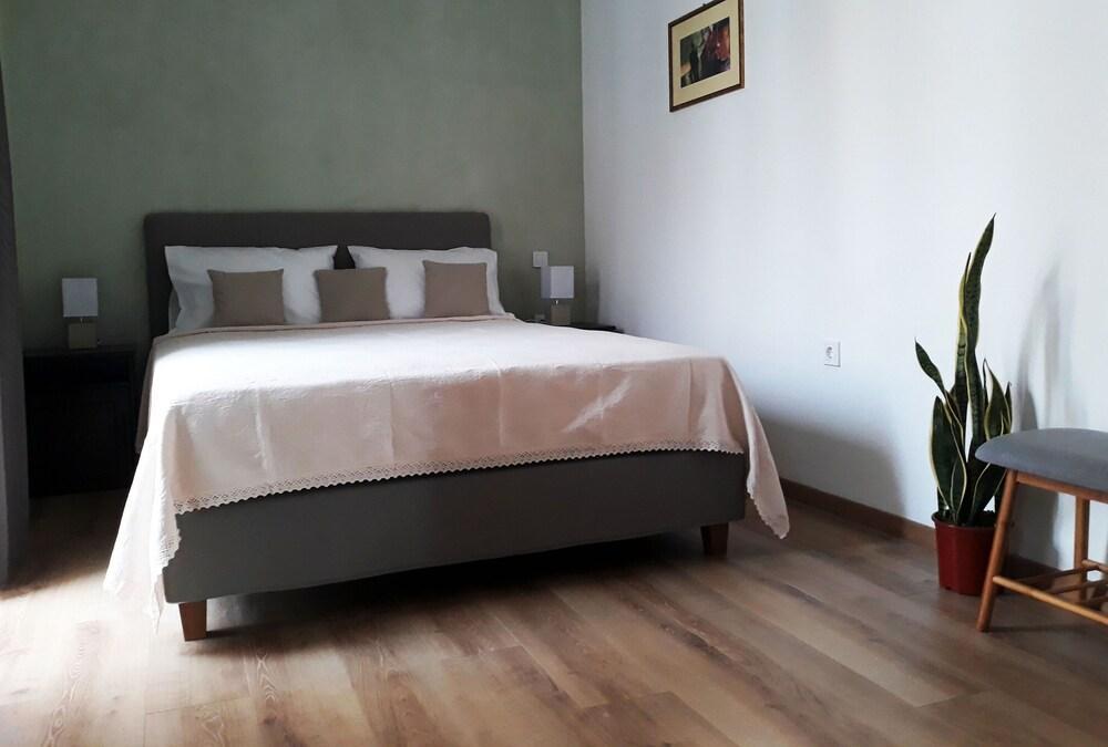 Sunkissed Rooftop Apartments Атина Екстериор снимка