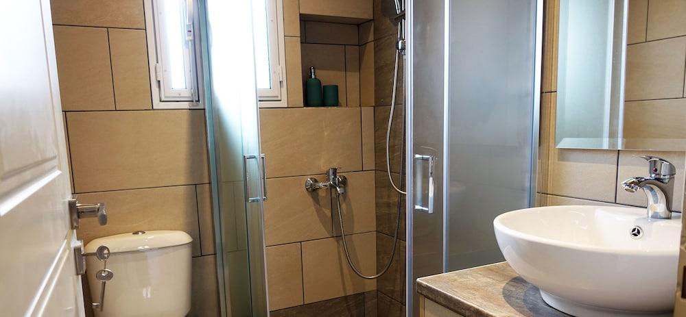 Sunkissed Rooftop Apartments Атина Екстериор снимка